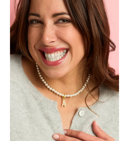 Initial Pendant Pearl Necklace in 18k gold plated